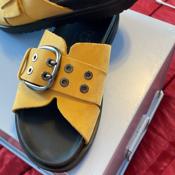 Bos&Co Shoes - BOS&Co Italian made sandle leather upper size 36 yellow beautifully 5.5 size